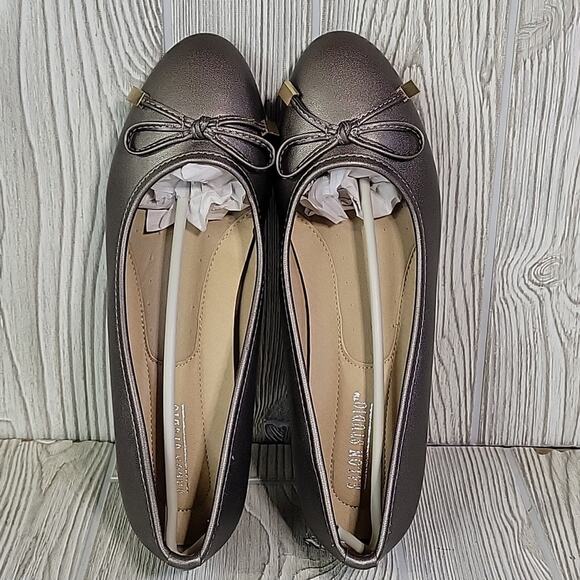 Salon Studio Slip On Metallic Wedge Shoes With Bow Womens Size 9 NEW - Picture 7 of 14